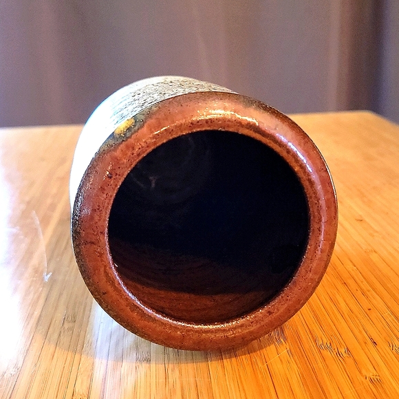 Hand Thrown Pottery Vase - Picture 3 of 4